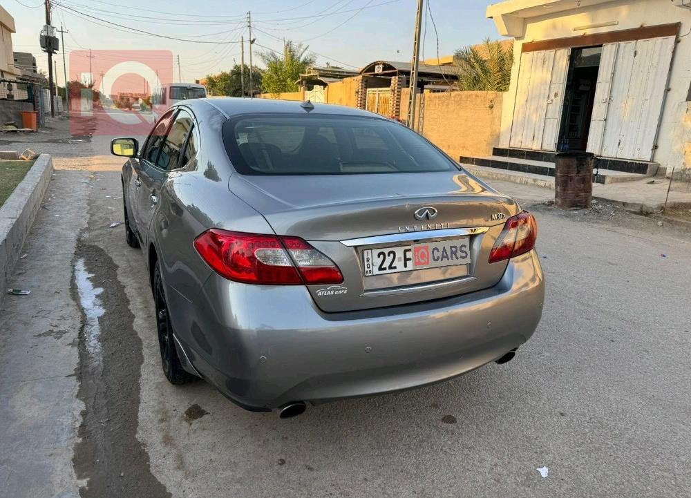 ئینفینیتی M37